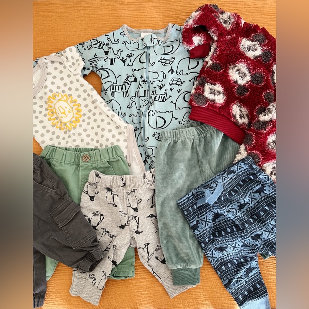 Baby clothes bundle